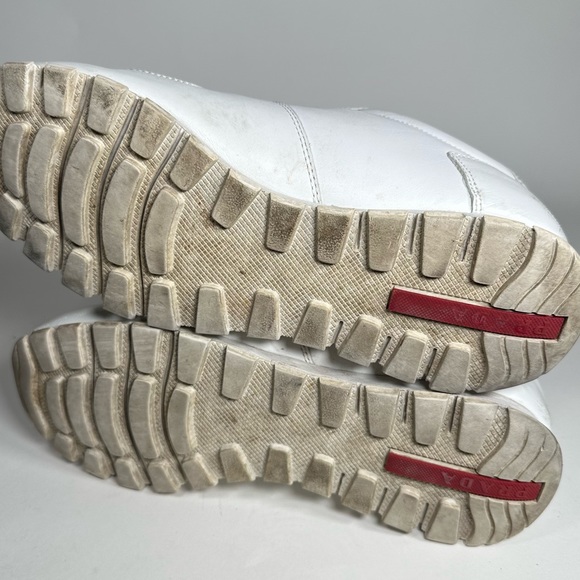 PRADA WHITE LEATHER LOW TOP LACE LOGO SNEAKER
4E2700 - Picture 6 of 6
